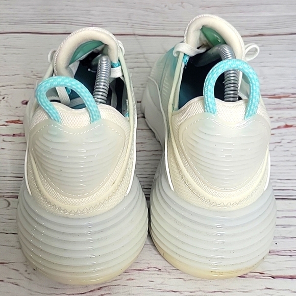 Nike Air Max 2090's White and Mint Green Women's Size 7 - Picture 7 of 15